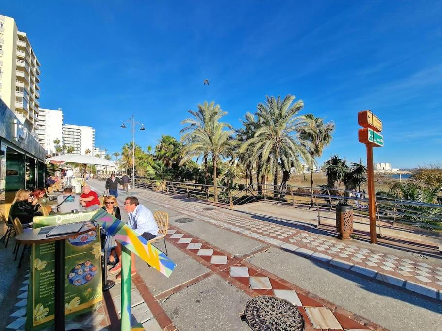 Encantador Duplex Para 6 A 1 Minuto De La Playa Benalmadena Exterior photo